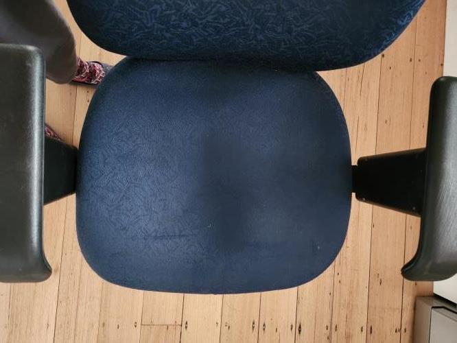 Second-hand Office Swivel Chair - Photo 3)