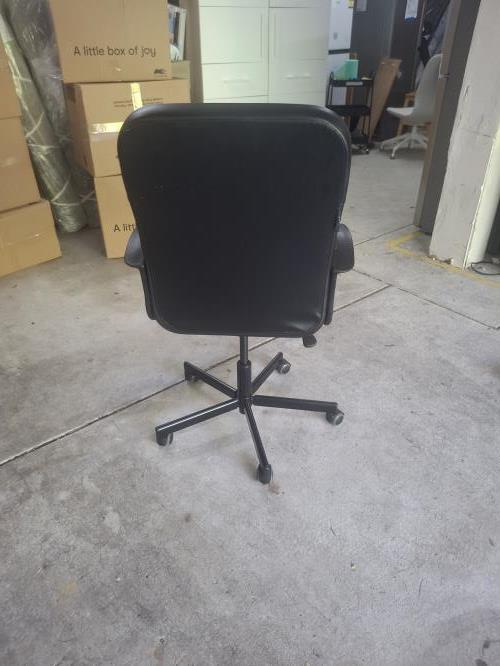 Second-hand Office Swivel Chair - Photo 3)