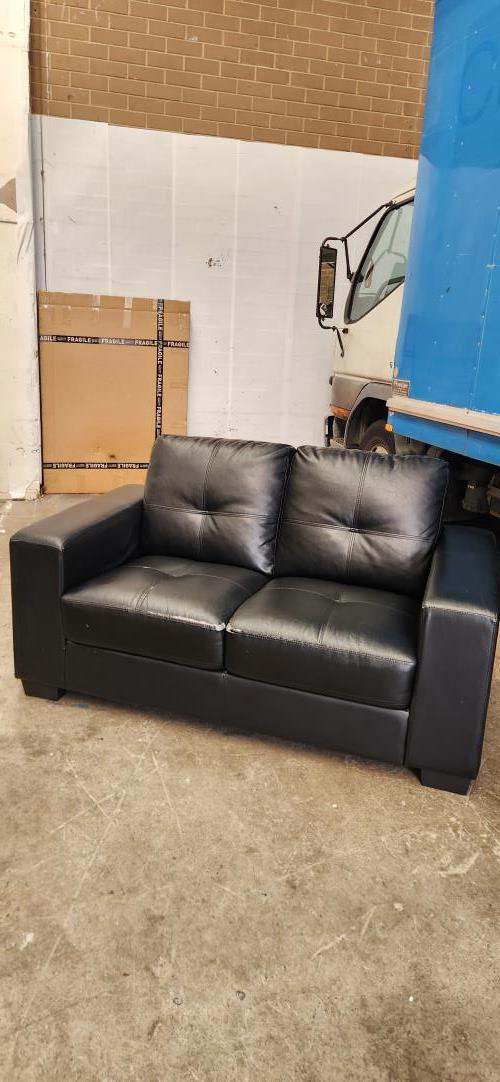 Second-hand Two Seater Sofa - Photo 3)