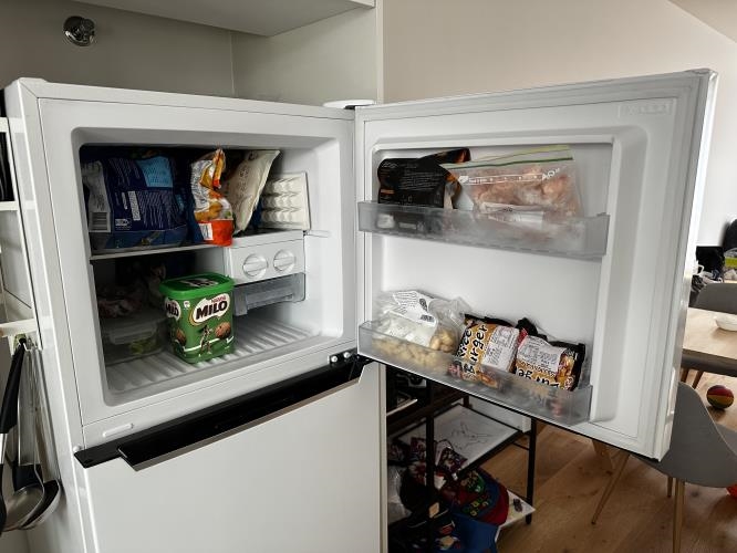 Second-hand Chiq 348L Top Mount Fridge - Photo 3)