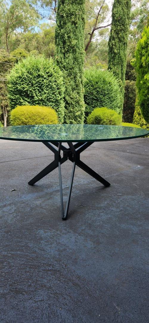 Second-hand Coffee Table - Photo 3)