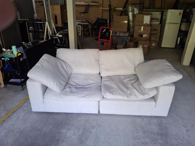 Second-hand Sofa - Photo 3)
