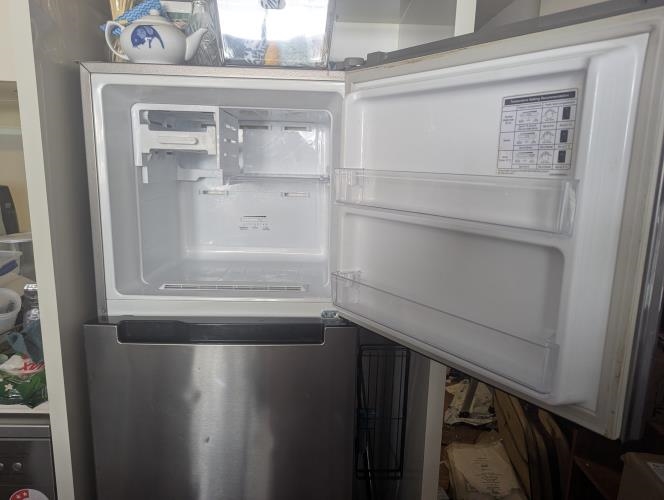 Second-hand Samsung 320L Top Mount Fridge - Photo 3)