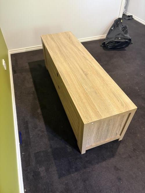 Second-hand Entertainment Unit - Photo 3)