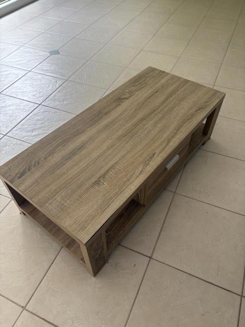 Second-hand Coffee Table - Photo 3)