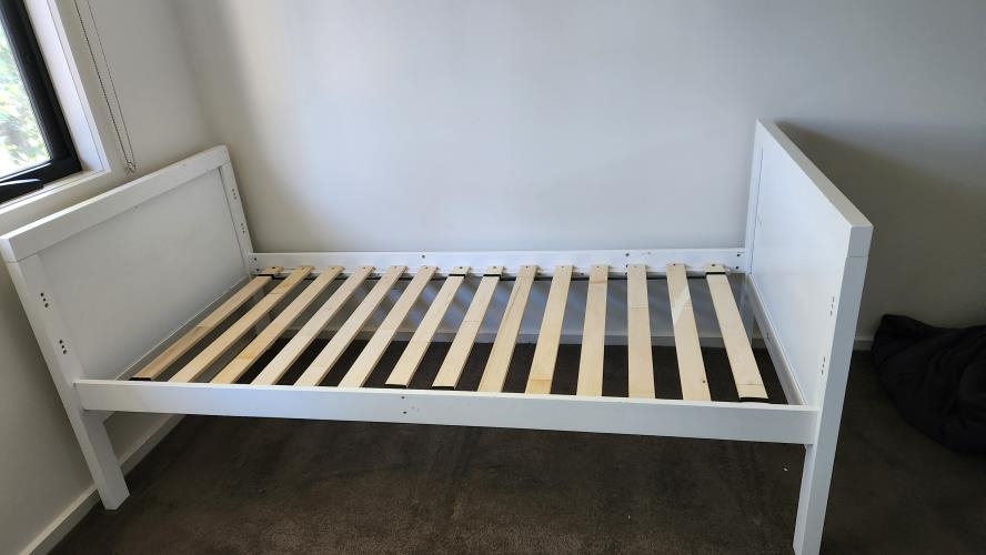 Second-hand Single Bed Frame - Photo 3)