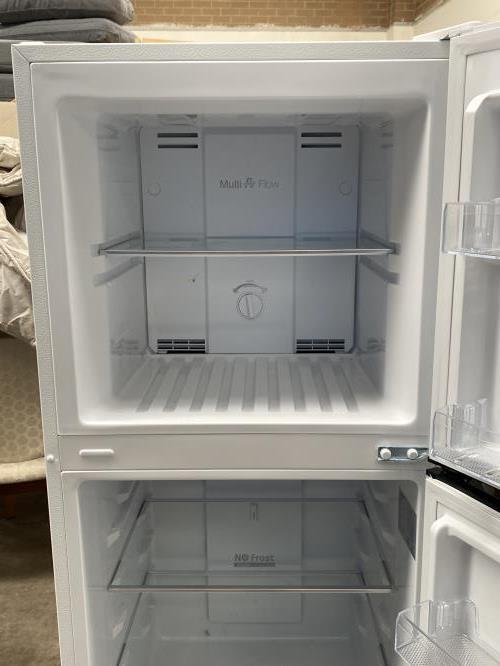 Second-hand Chiq 202L Top Mount Fridge - Photo 3)