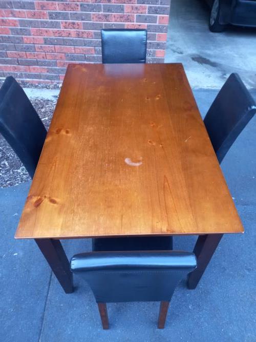 Second-hand Dining Table with 4 Chairs - Photo 3)