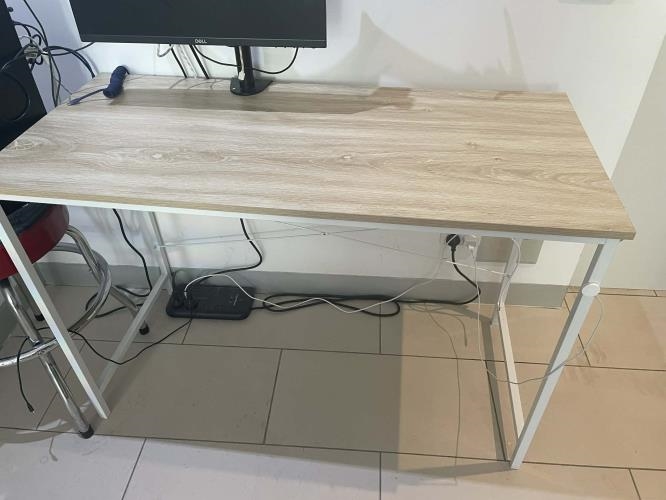 Second-hand Desk - Photo 3)