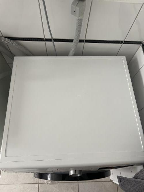 Second-hand Bosch 8kg Front Load Washing Machine - Photo 3)