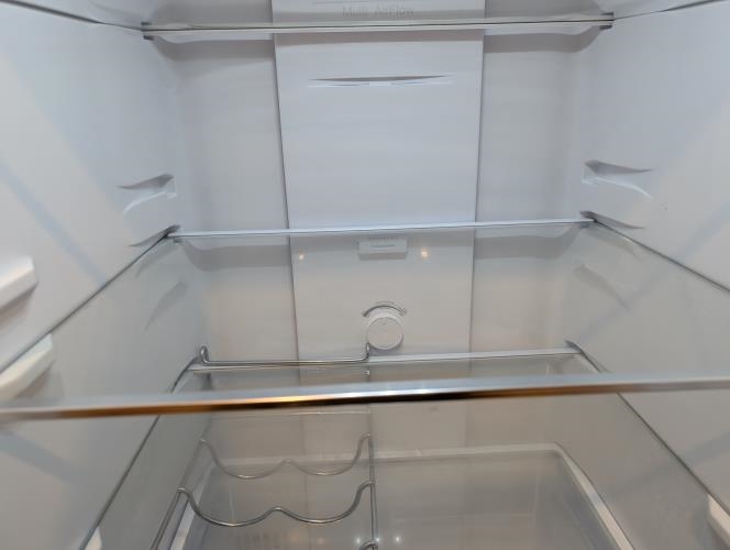 Second-hand Chiq 216L Top Mount Fridge - Photo 3)