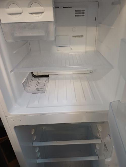Second-hand Westinghouse 275L Top Mount Fridge - Photo 3)