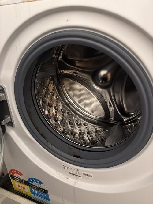 Second-hand Hisense 8.5kg Front Load Washing Machine - Photo 3)