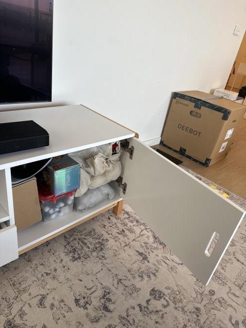 Second-hand Entertainment Unit - Photo 3)