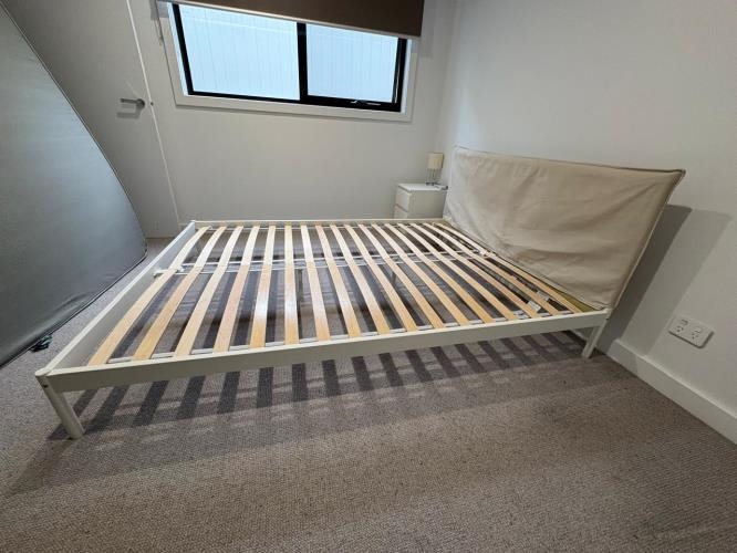 Second-hand IKEA Queen Size Bed Frame - Photo 3)
