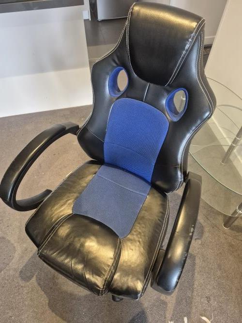 Second-hand Gaming Chair - Photo 3)