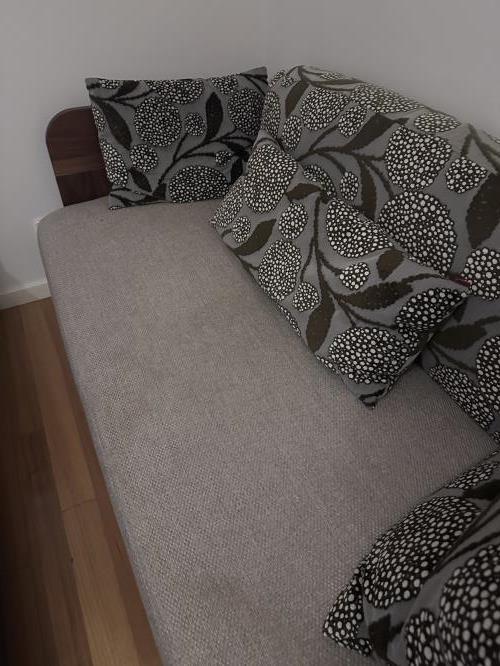 Second-hand Two Seater Sofa - Photo 3)