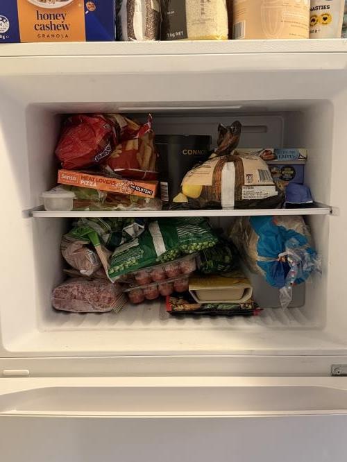 Second-hand Chiq 435L Top Mount Fridge - Photo 3)