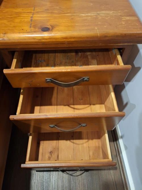 Second-hand Bedside Table - Photo 3)