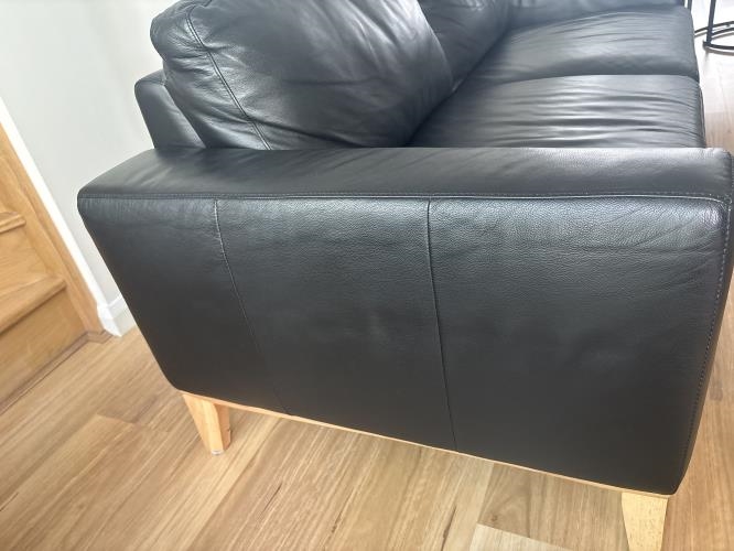 Second-hand Stunning Sofa - Photo 3)