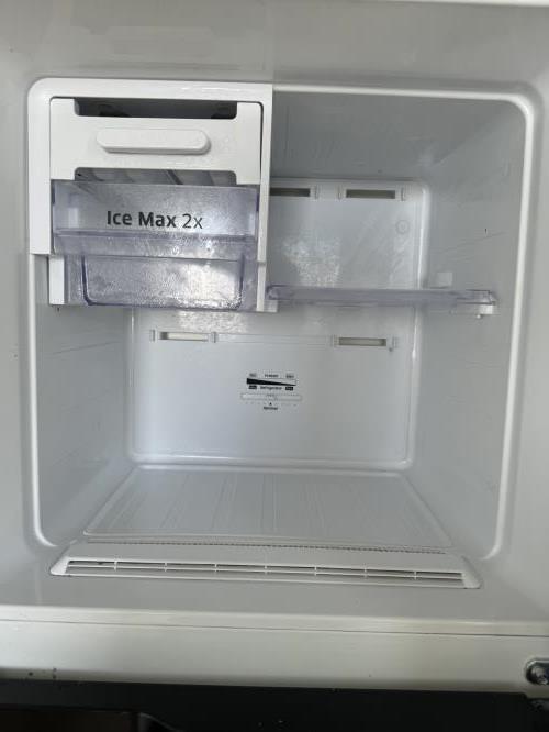 Second-hand Samsung 255L Top Mount Fridge - Photo 4)