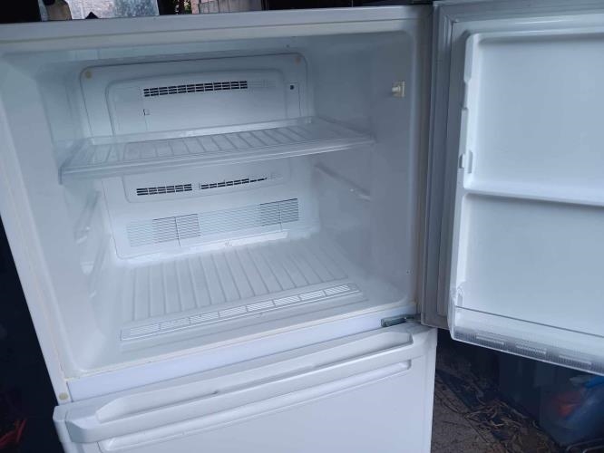 Second-hand Mitsubishi 385L Top Mount Fridge - Photo 4)