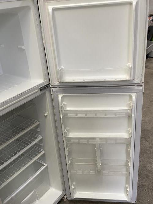 Second-hand Westinghouse 202L Top Mount Fridge - Photo 4)