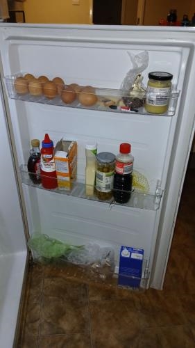 Second-hand Kogan 400L Top Mount Fridge - Photo 4)