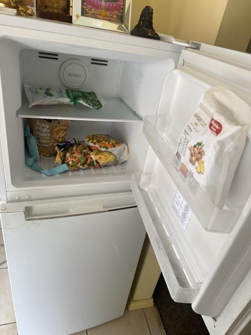 Second-hand Haier 221L Top Mount Fridge - Photo 4)