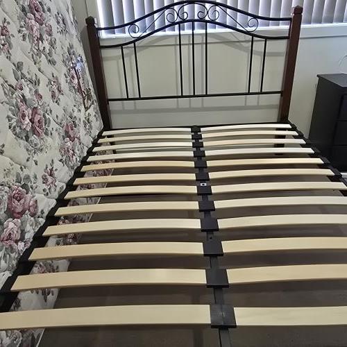 Second-hand Double Bed Frame - Photo 4)