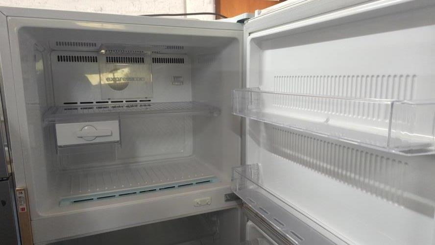 Second-hand LG 422L Top Mount Fridge - Photo 4)