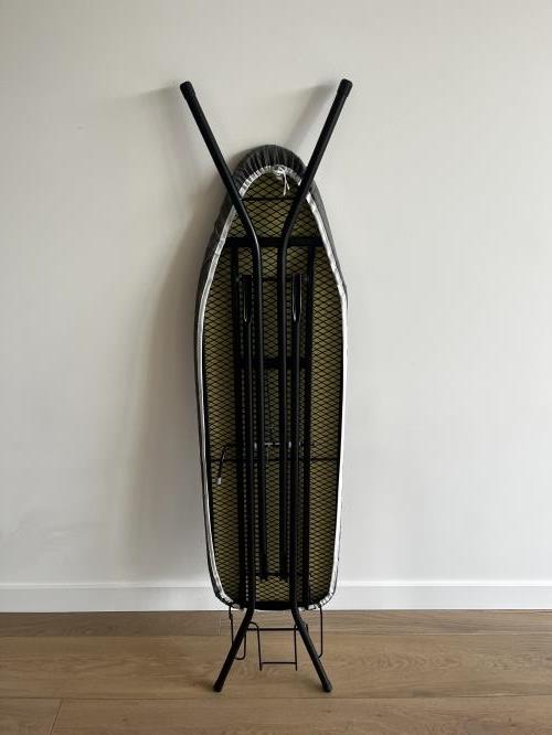 Second-hand Ironing Board - Photo 4)