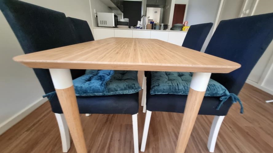 Second-hand IKEA Dining Table with 4 Chairs - Photo 4)