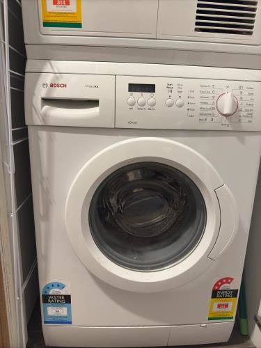 Second-hand Bosch 6.5kg Front Load Washing Machine - Photo 4)