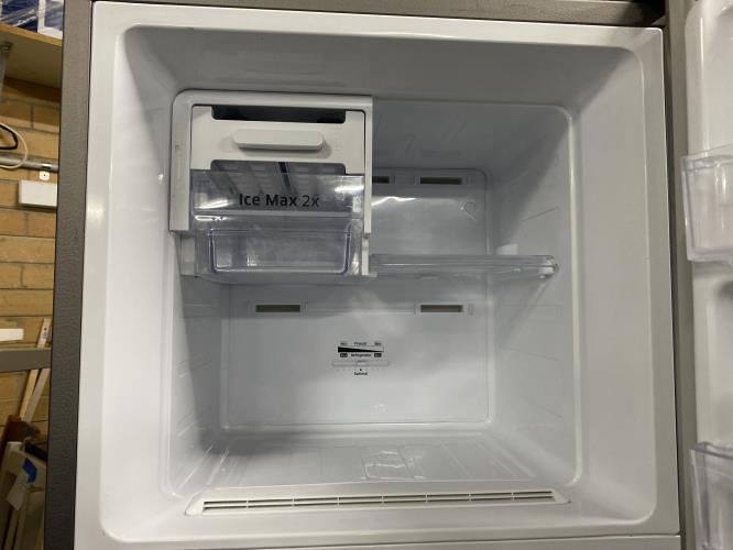 Second-hand Samsung 255L Top Mount Fridge - Photo 4)