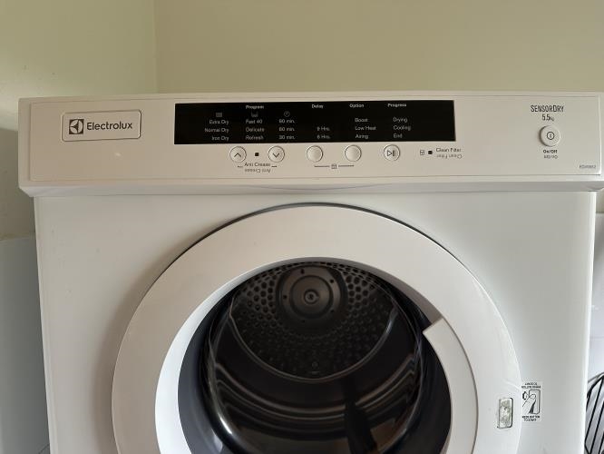 Second-hand Electrolux 5.5kg Dryer - Photo 4)