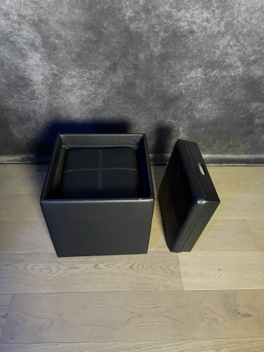 Second-hand Set of 2 Stylish Ottomans - Photo 4)