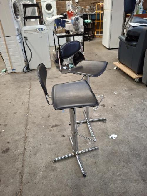 Second-hand Set of 2 Bar Stools - Photo 4)