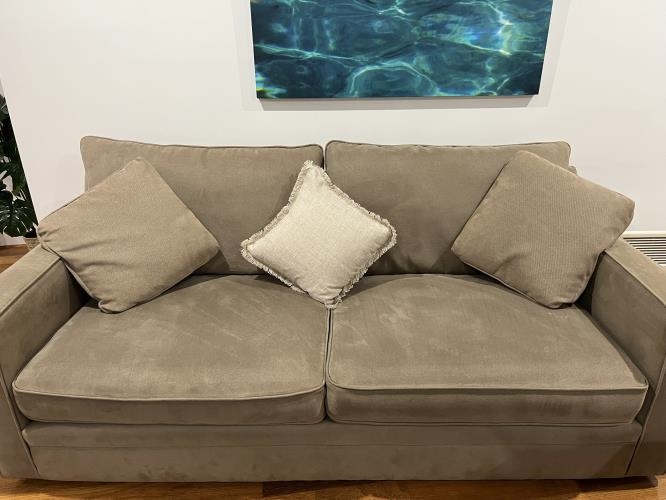 Second-hand 2 Seater Sofa and Matching Armchair - Photo 4)