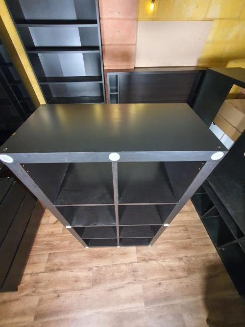 Second-hand IKEA KALLAX Bookshelf - Photo 4)