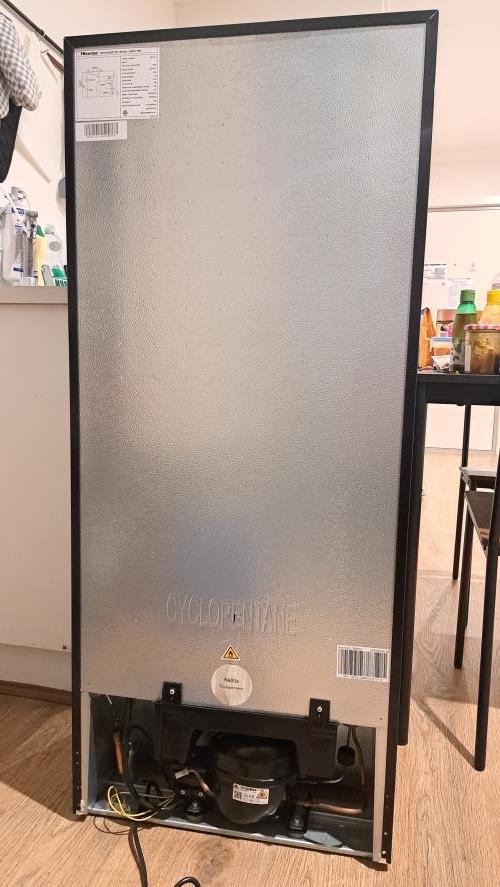 Second-hand Hisense 179L Bar Fridge - Photo 4)