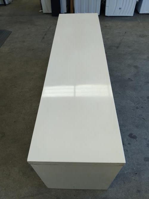 Second-hand Entertainment Unit - Photo 4)