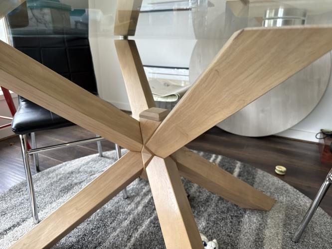 Second-hand Glass Dining Table (no chairs) - Photo 4)