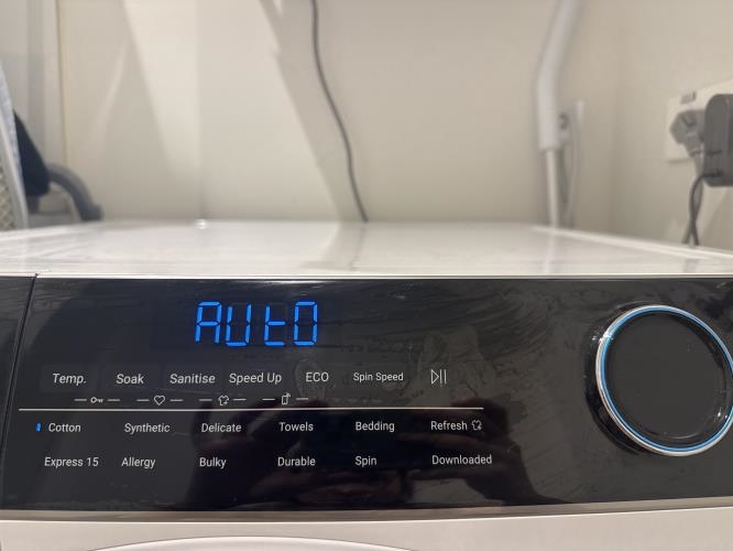 Second-hand Haier 8.5kg Front Load Washing Machine - Photo 4)