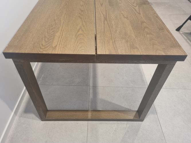 Second-hand IKEA Dining Table (no chairs) - Photo 4)