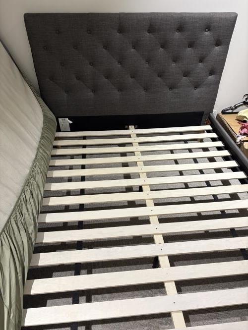 Second-hand Queen Bed Frame - Photo 4)
