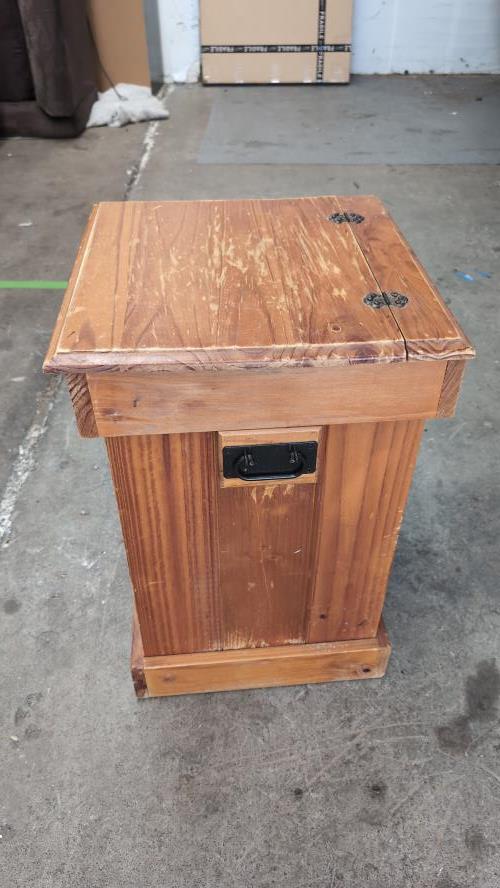 Second-hand Storage Chest with Lid - Photo 4)