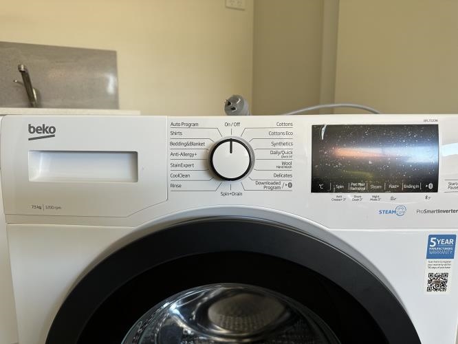 Second-hand Beko 7.5kg Front Load Washing Machine - Photo 4)