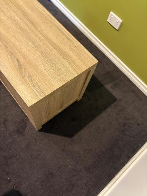 Second-hand Entertainment Unit - Photo 4)