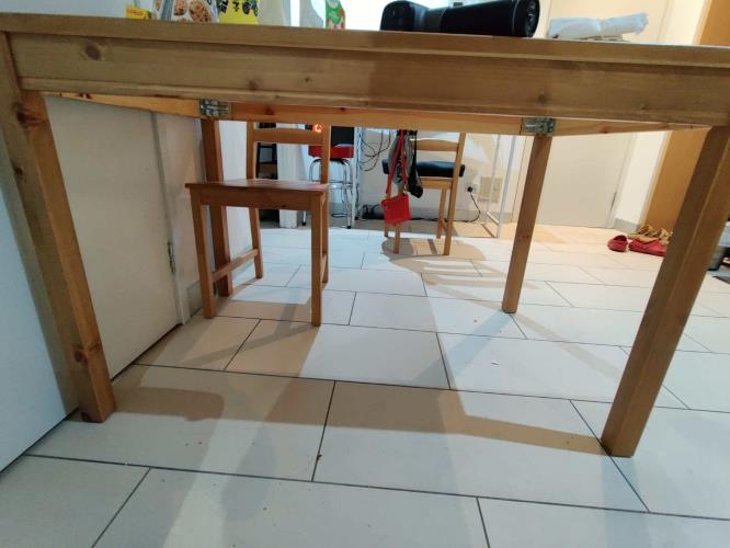 Second-hand IKEA Dining Table with 4 Chairs - Photo 4)